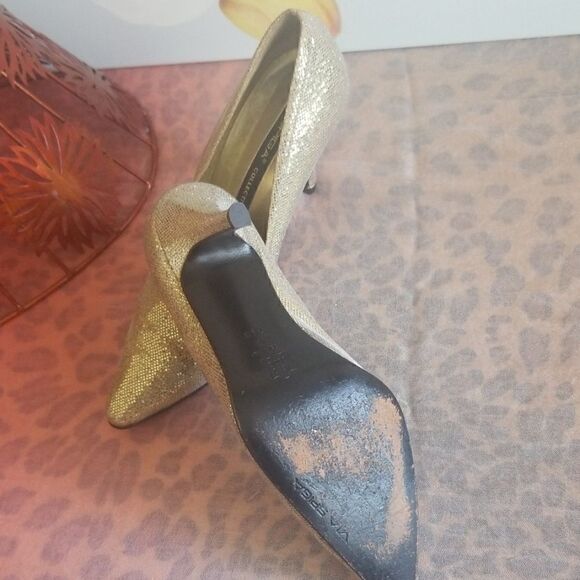 Via Spiga  Collection Metallic Gold Pump, sz. 7.5 - Picture 4 of 6